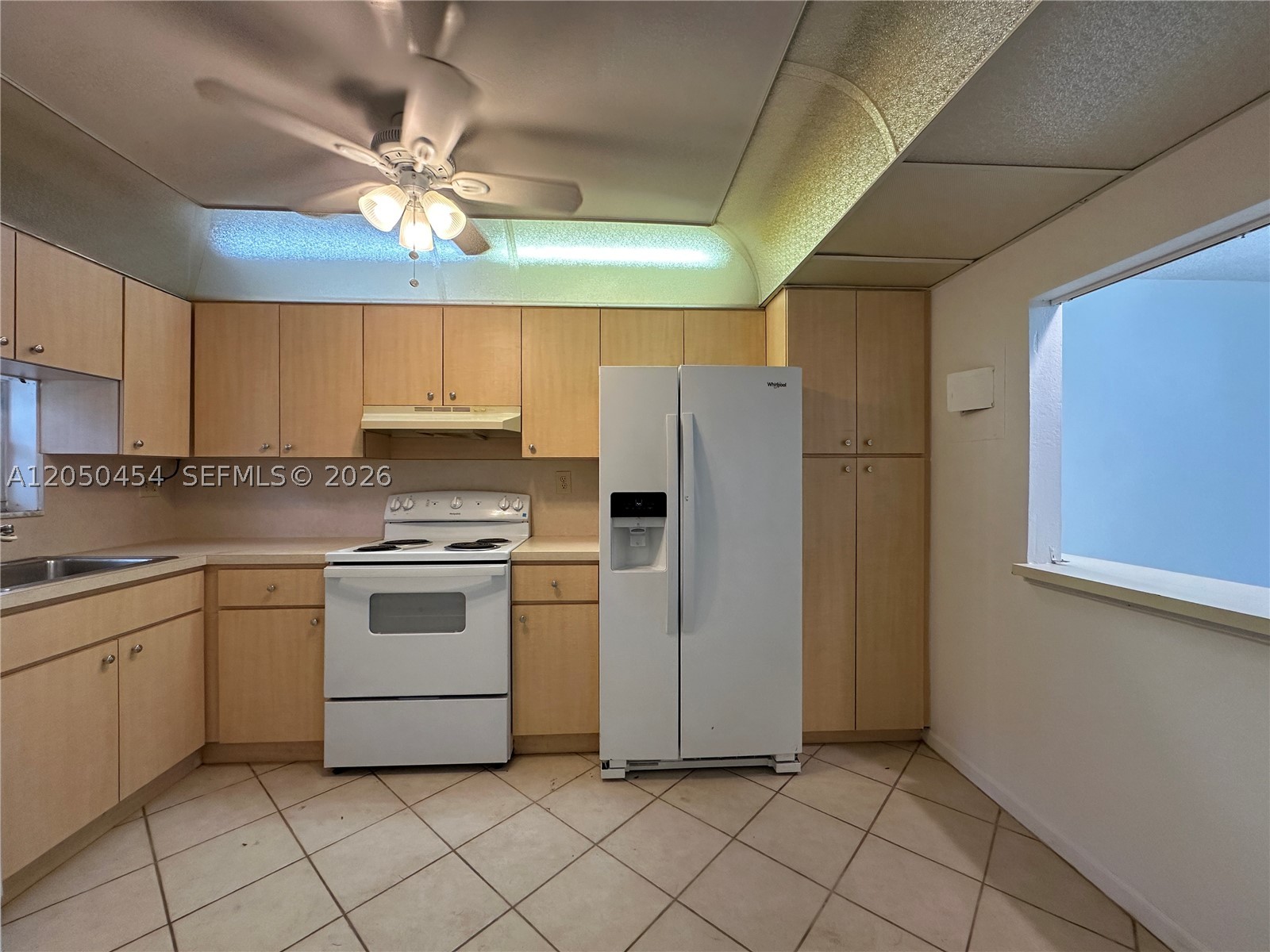 HOLLYBROOK GOLF AND - Residential