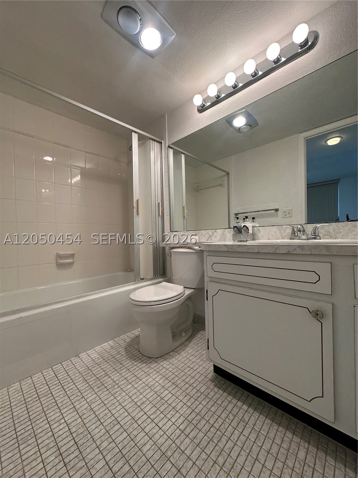 HOLLYBROOK GOLF AND - Residential