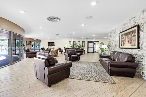 Sunrise Lakes 3 - Residential