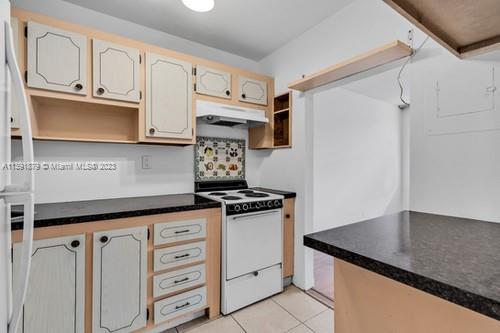 Sunrise Lakes 3 - Residential