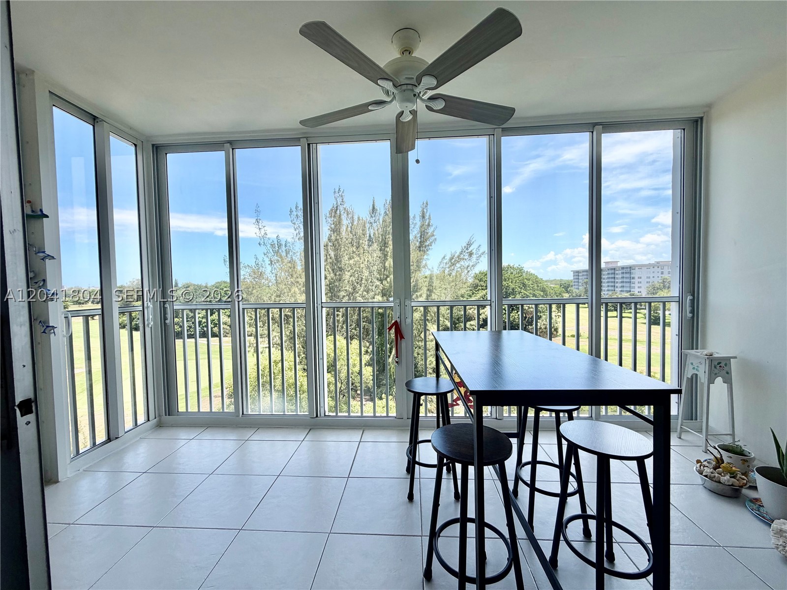 NO 11 PALM-AIRE COUNTRY C - Residential