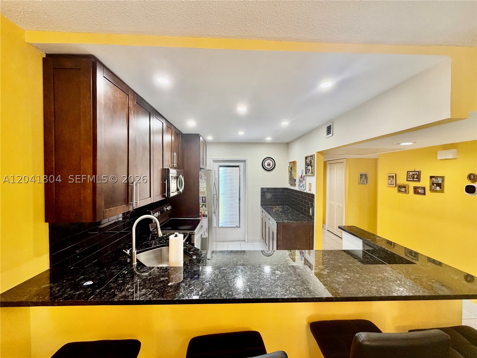 NO 11 PALM-AIRE COUNTRY C - Residential