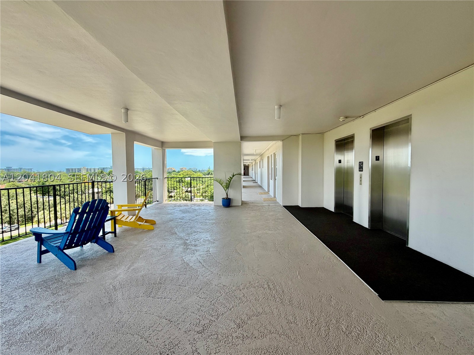 NO 11 PALM-AIRE COUNTRY C - Residential