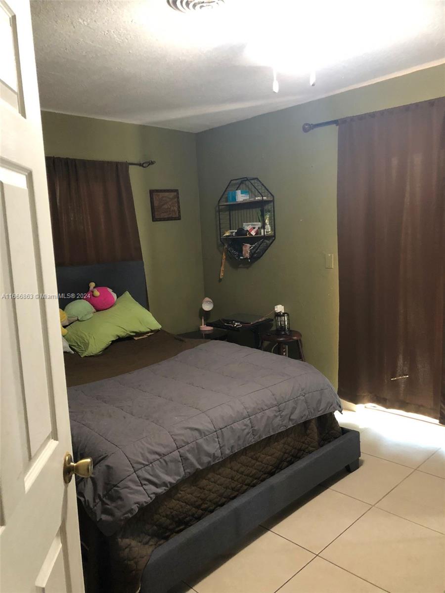 BERKELEY MANOR SEC 2 - Residential