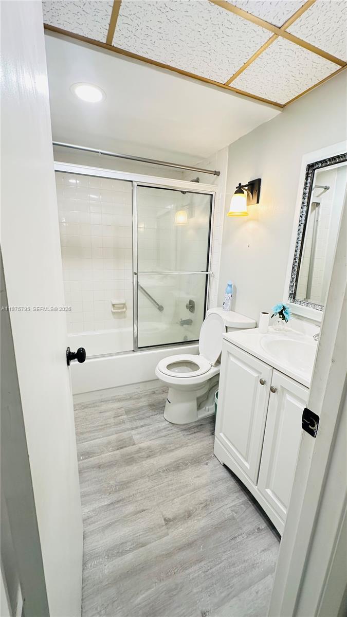 OMEGA CONDO NO 3 - Residential