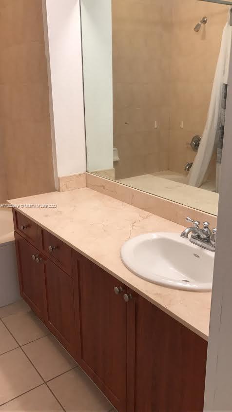 CORONADO AT DORAL V CONDO - Residential Lease