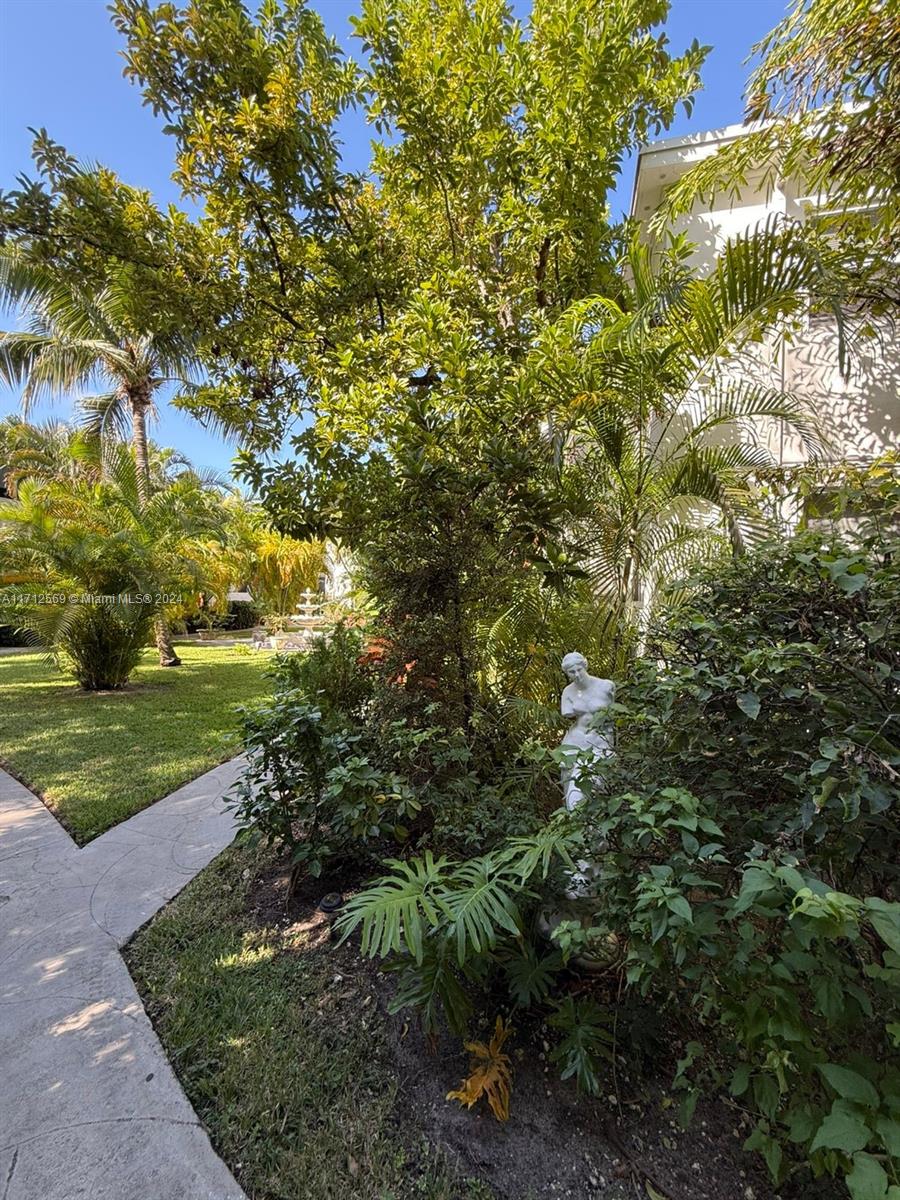ANTHONY GARDENS CONDO - Residential