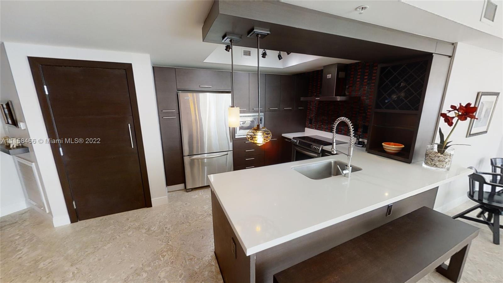 ST TROPEZ ON THE BAY II C - Residential