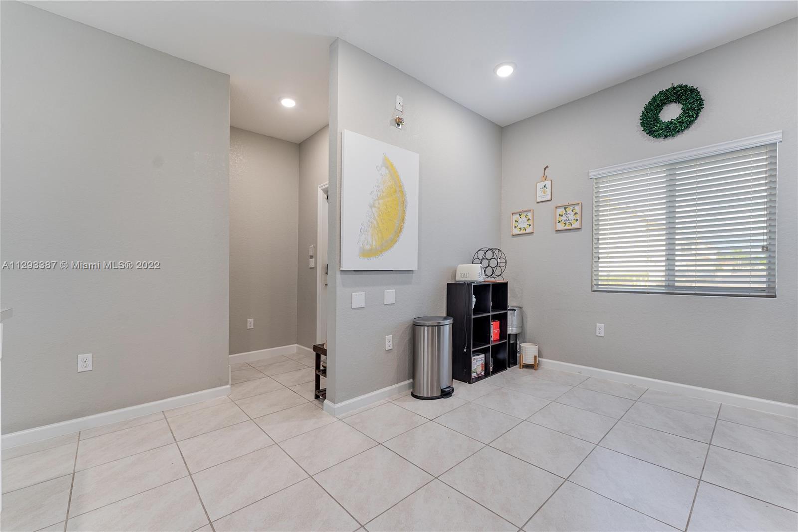 PRINCETON - Residential