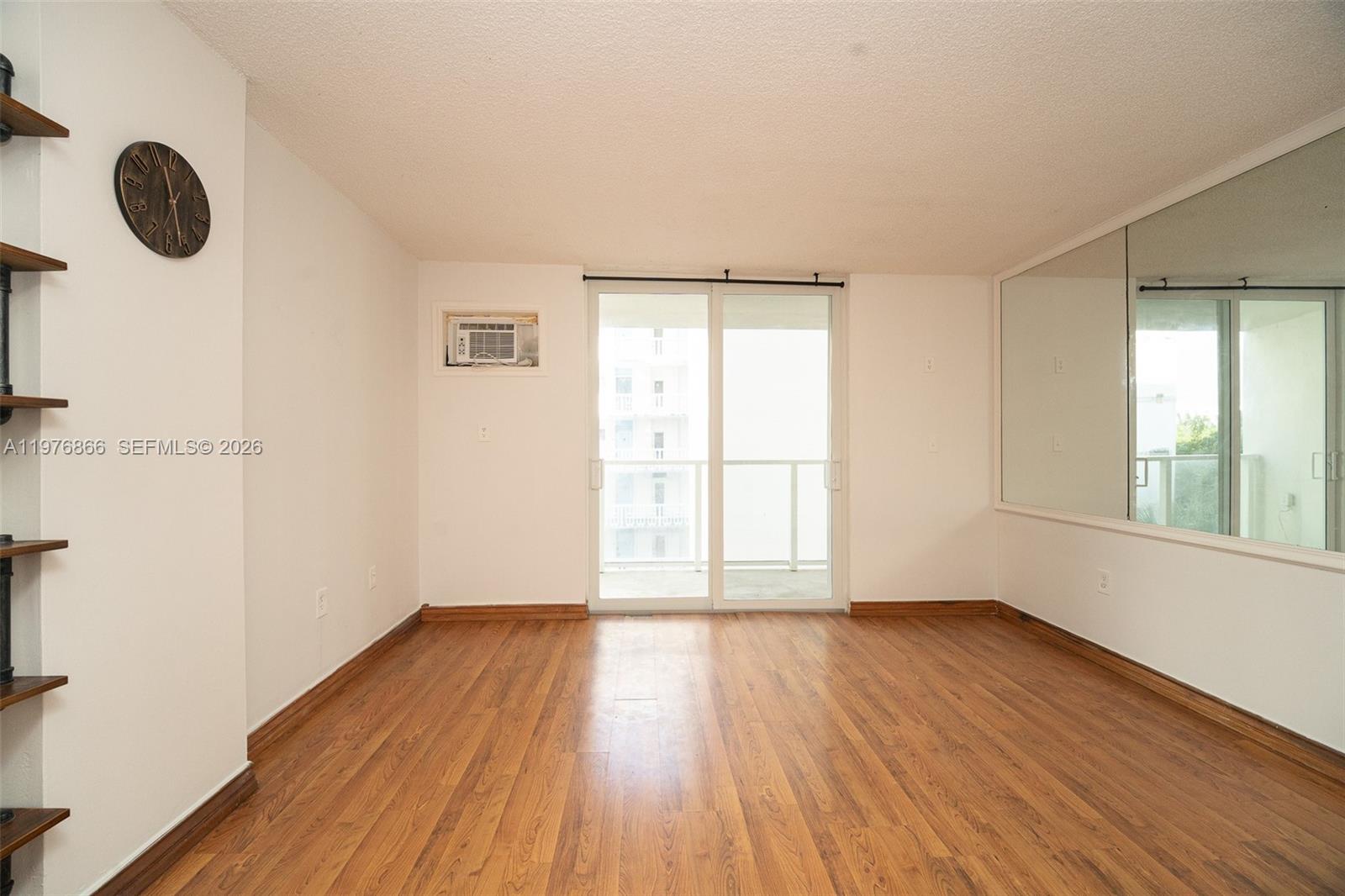 1750 JAMES APARTMENTS CON - Residential