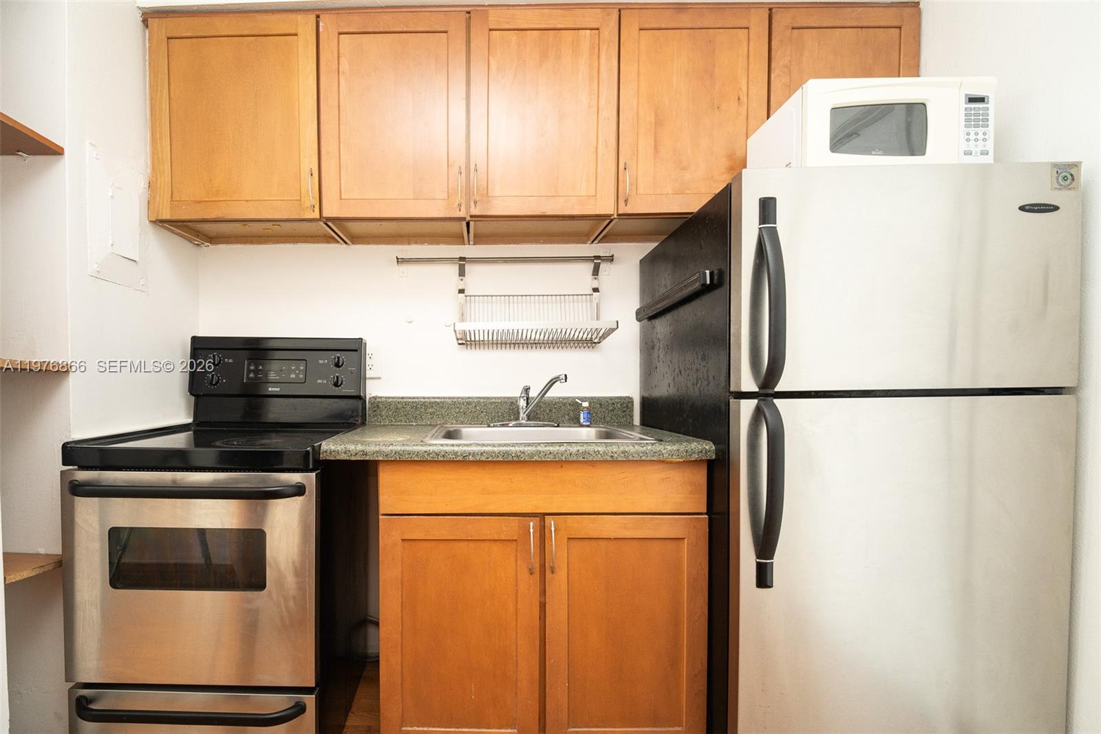 1750 JAMES APARTMENTS CON - Residential