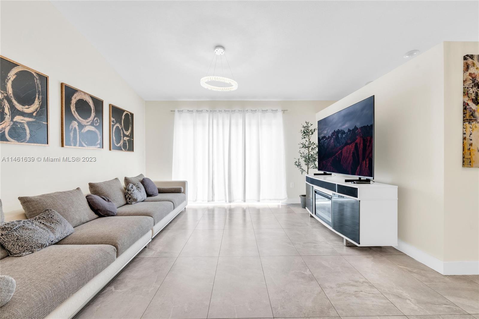 MARBELLA PARK - Residential