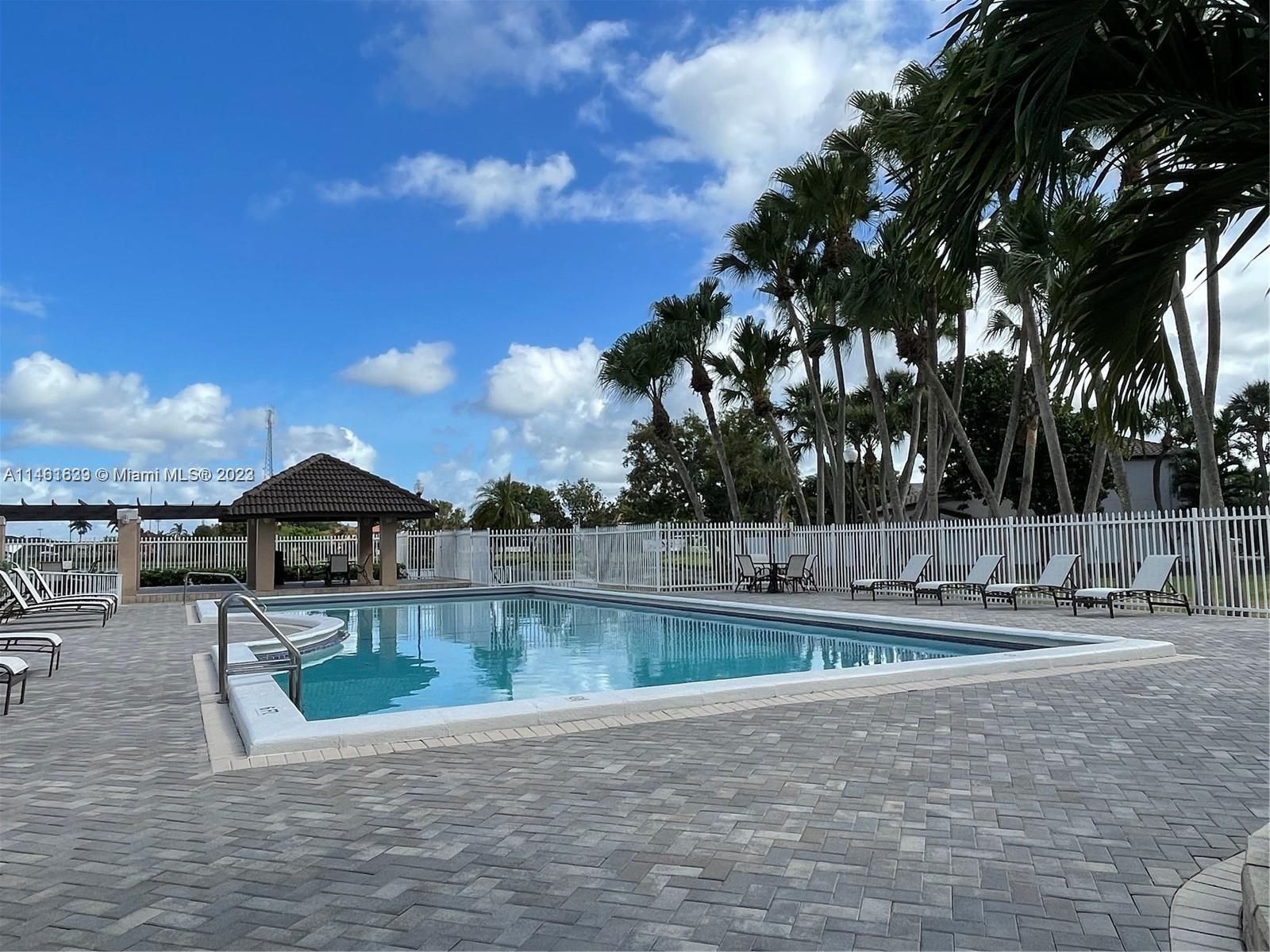 MARBELLA PARK - Residential