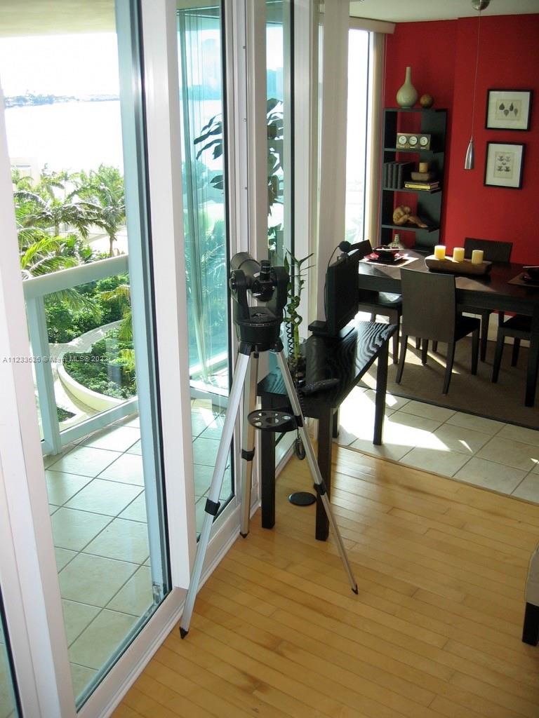 100 HIDDEN BAY CONDO - Residential Lease