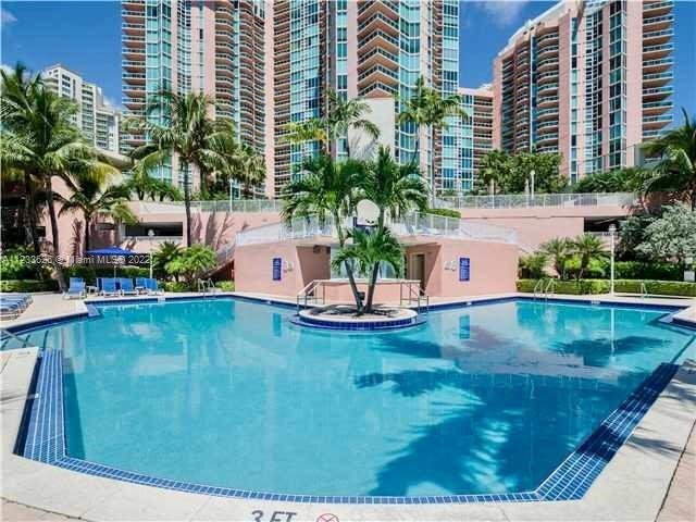 100 HIDDEN BAY CONDO - Residential Lease