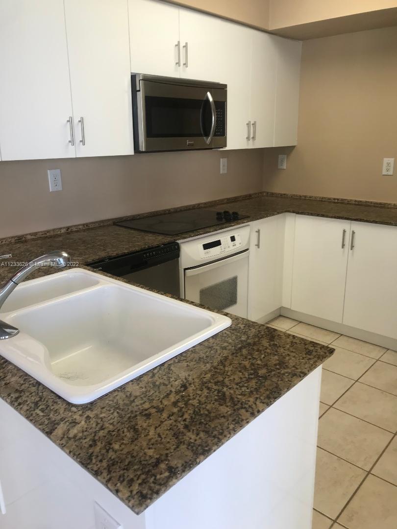 100 HIDDEN BAY CONDO - Residential Lease