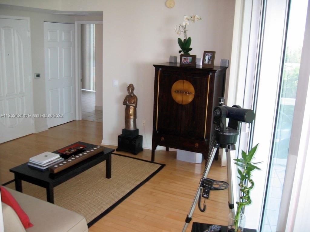 100 HIDDEN BAY CONDO - Residential Lease