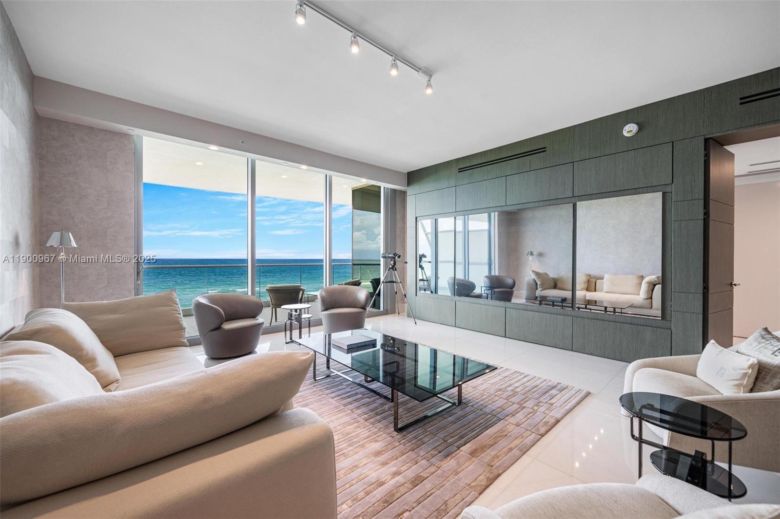 ALTOS DEL MAR NO. 5 - Residential