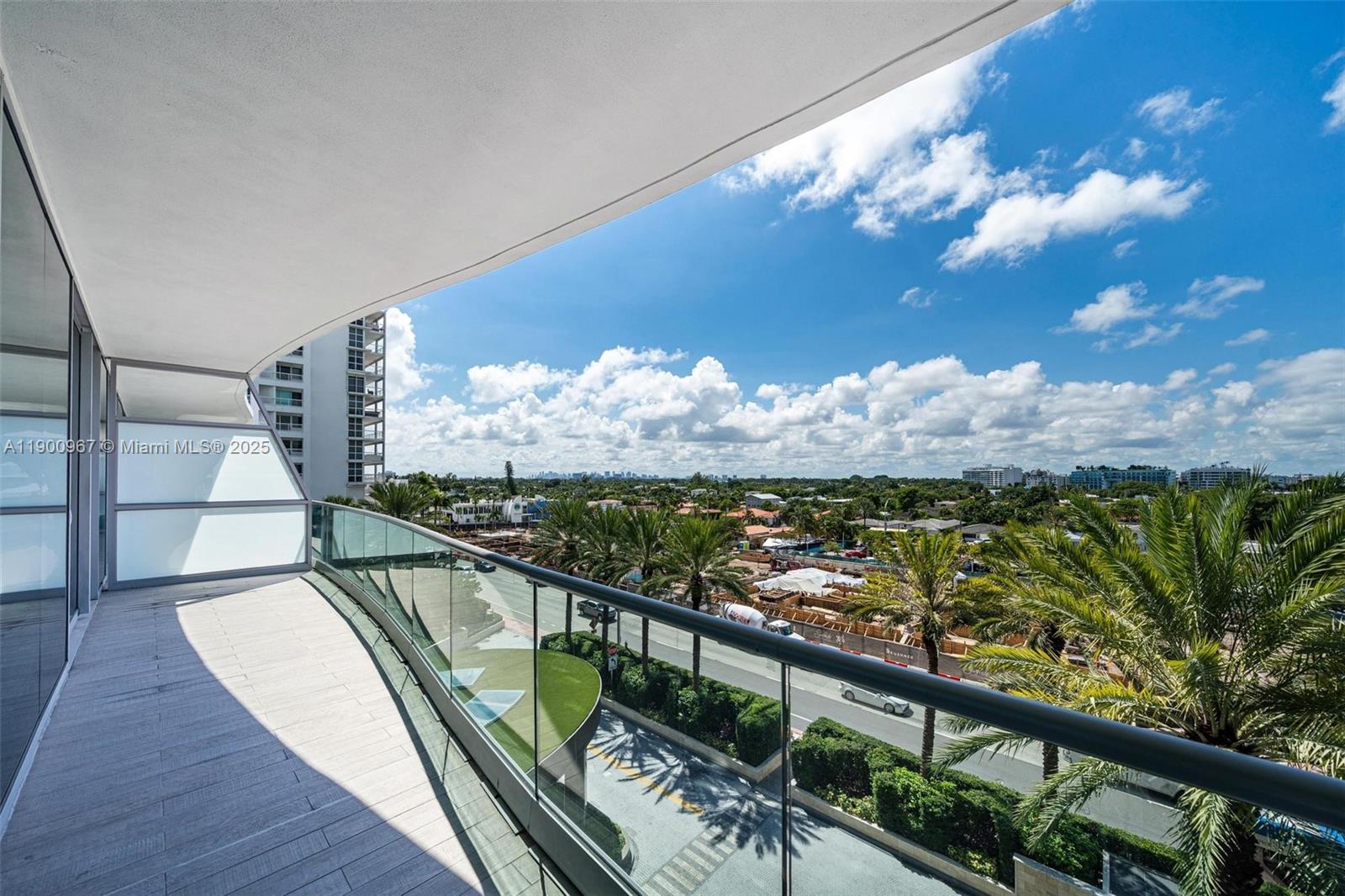ALTOS DEL MAR NO. 5 - Residential