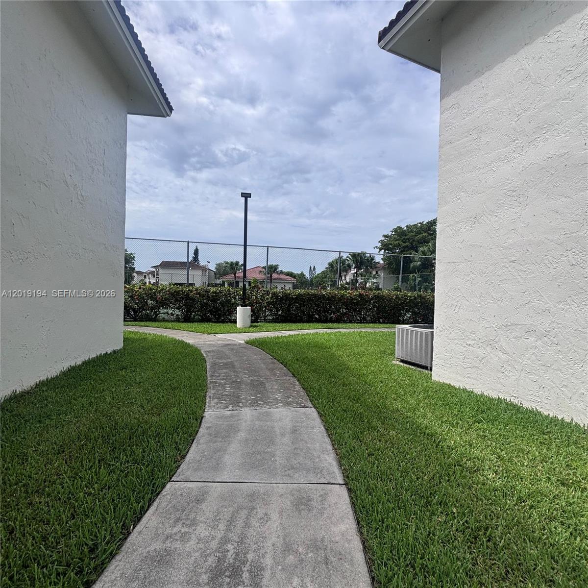 TERRANOVA CONDO #6 - Residential Lease