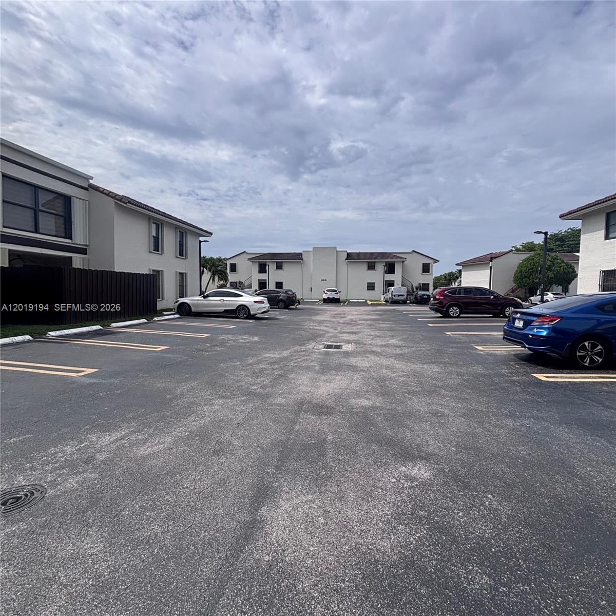 TERRANOVA CONDO #6 - Residential Lease