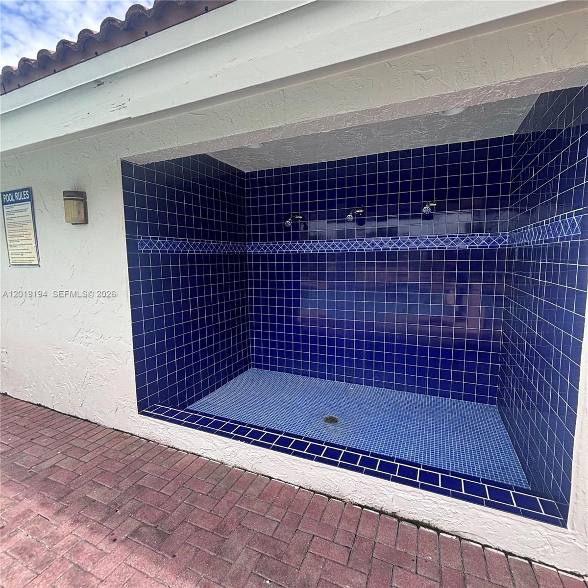 TERRANOVA CONDO #6 - Residential Lease