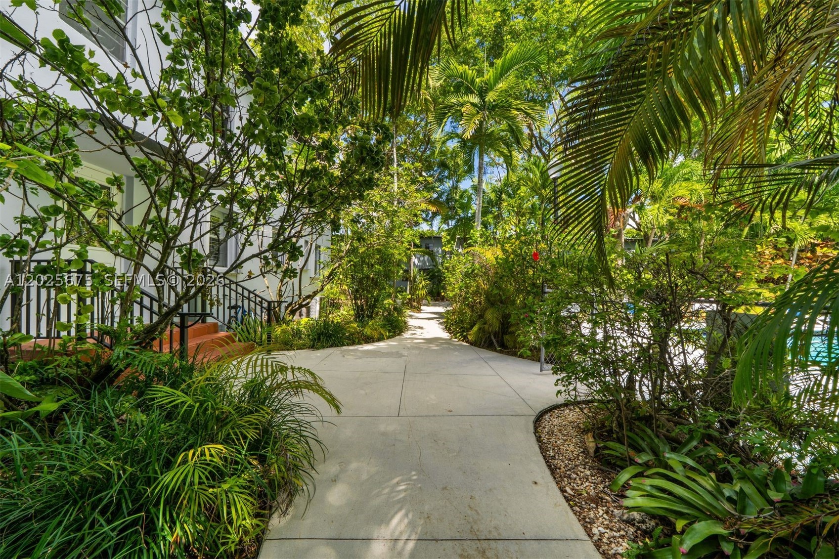 PATHWAYS CONDO - Residential