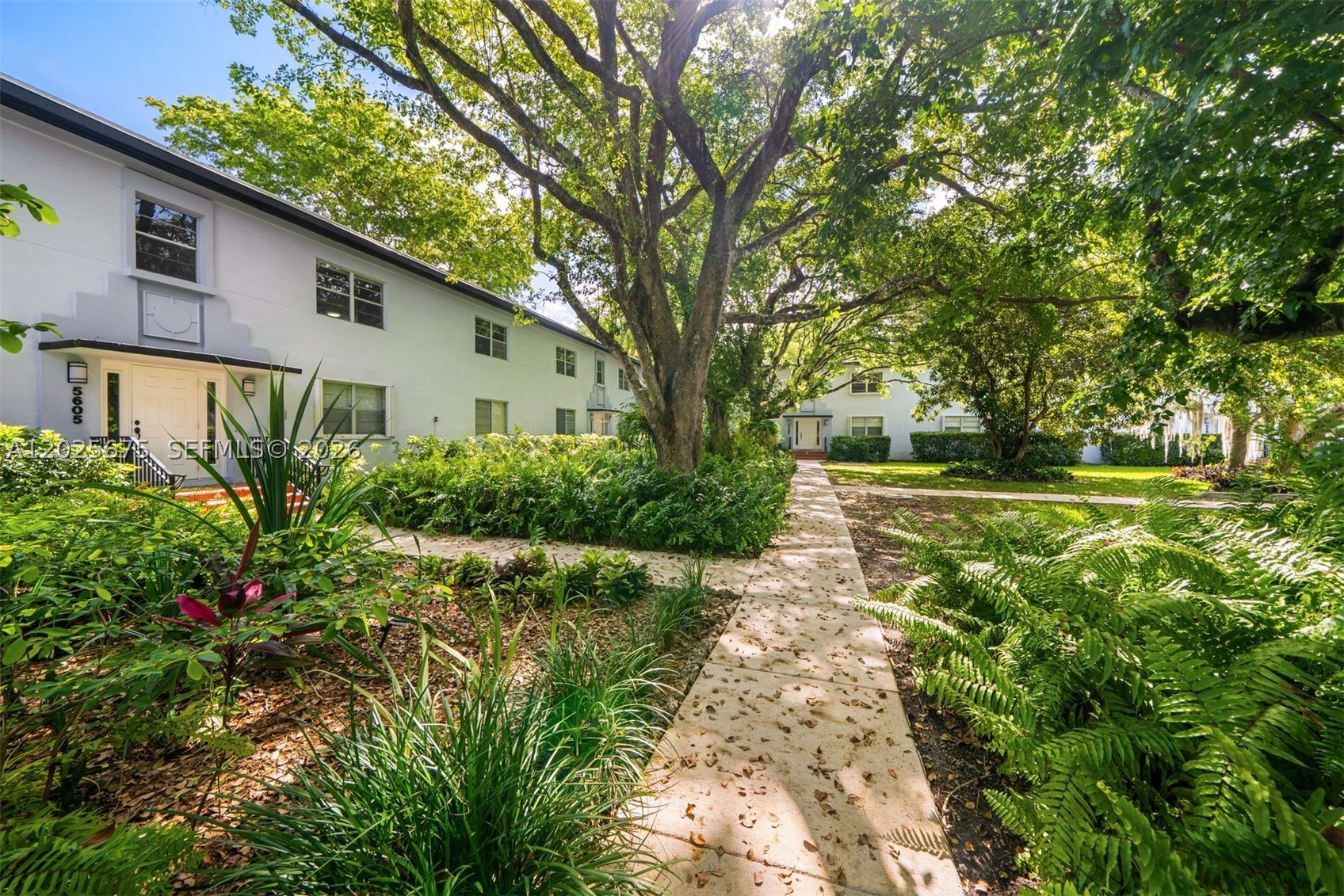 PATHWAYS CONDO - Residential