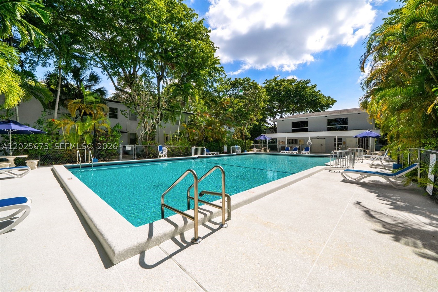 PATHWAYS CONDO - Residential