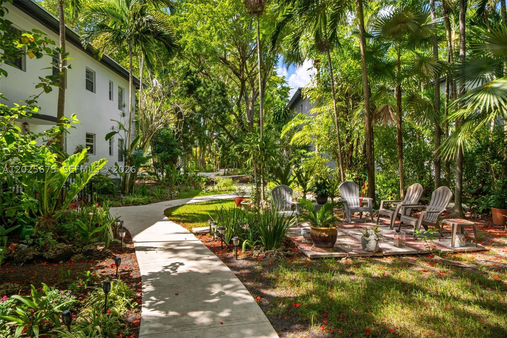 PATHWAYS CONDO - Residential