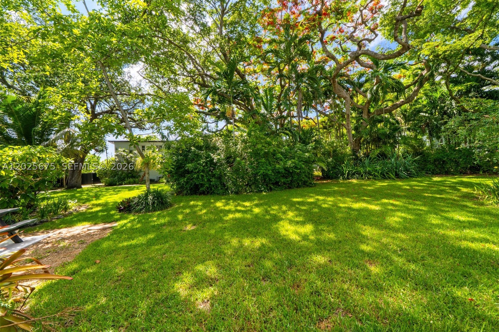 PATHWAYS CONDO - Residential