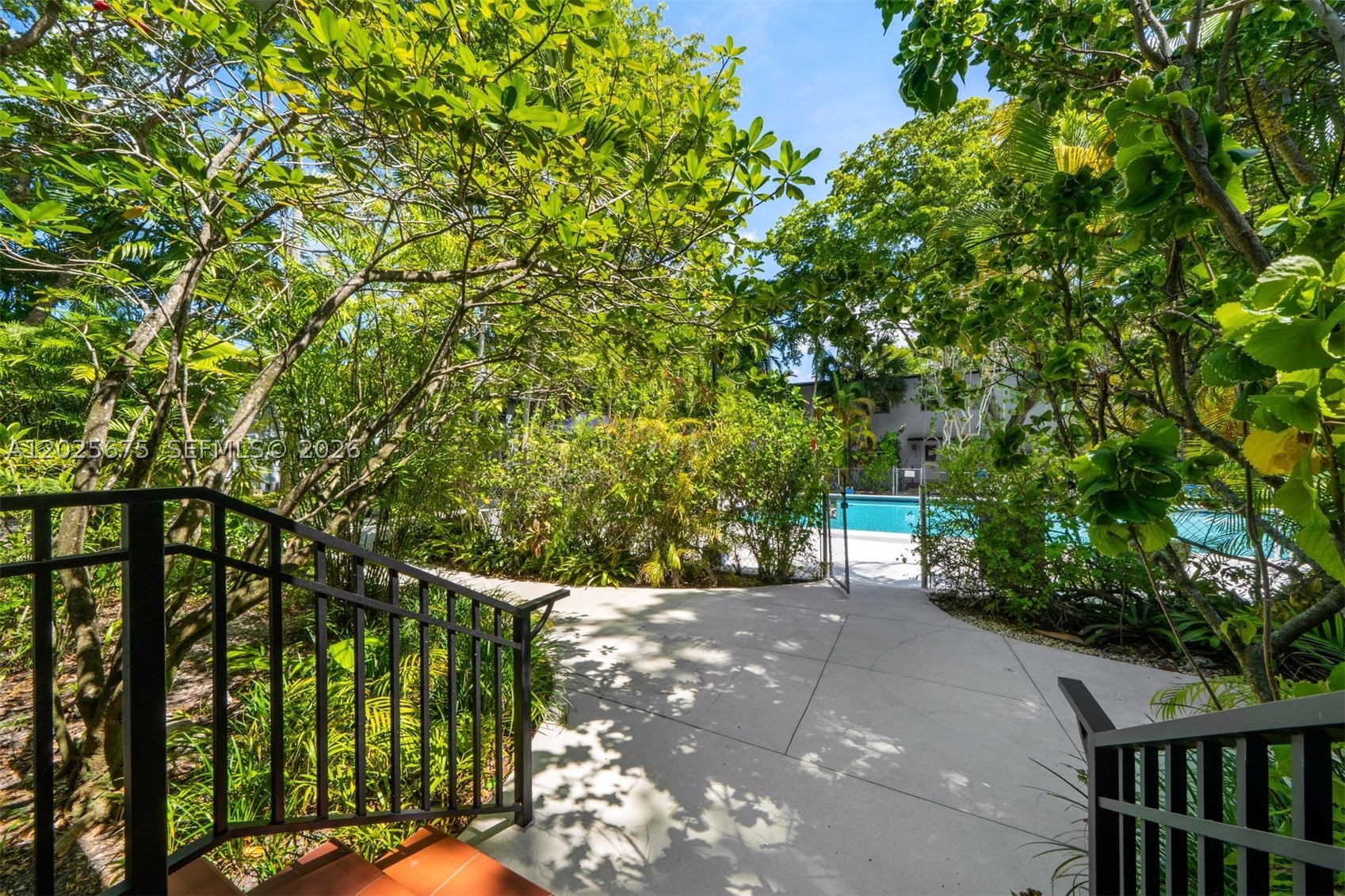 PATHWAYS CONDO - Residential