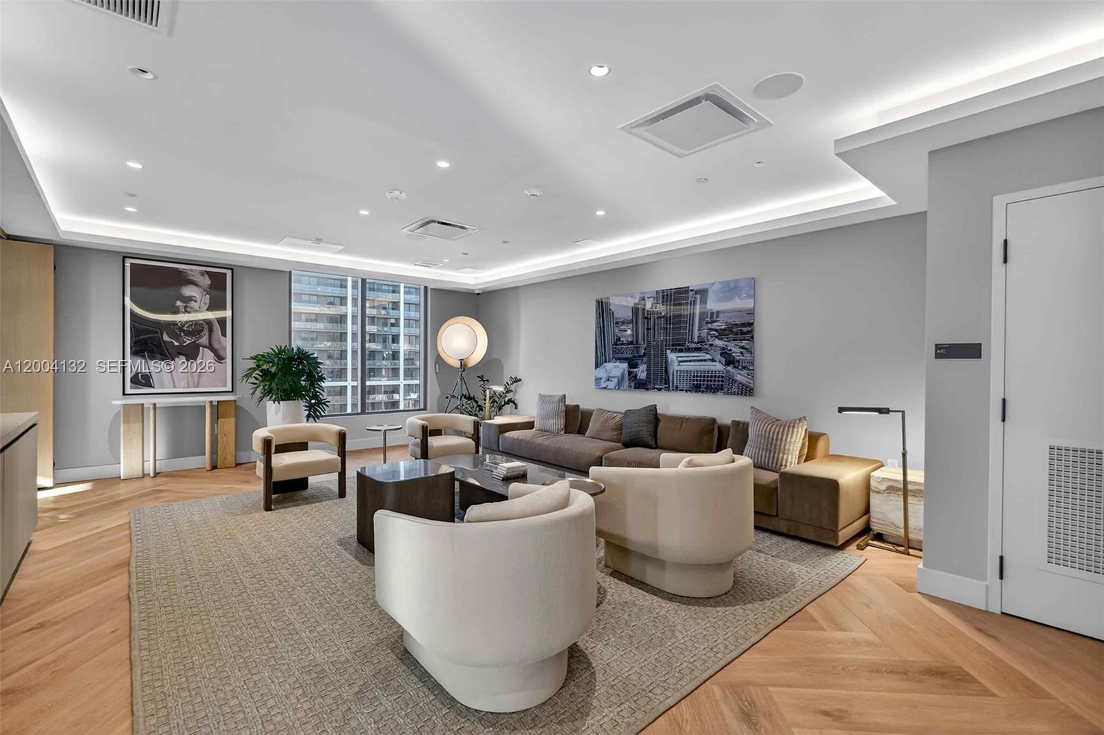 501 FIRST RESIDENCES - Residential