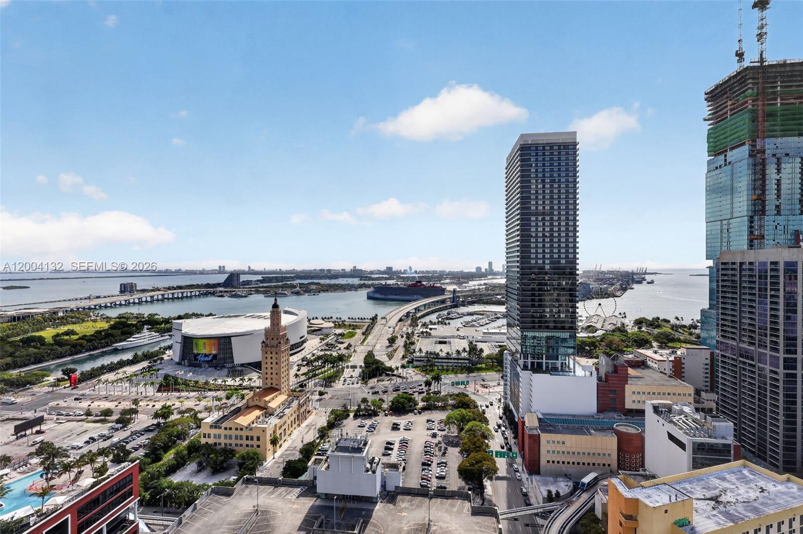 501 FIRST RESIDENCES - Residential