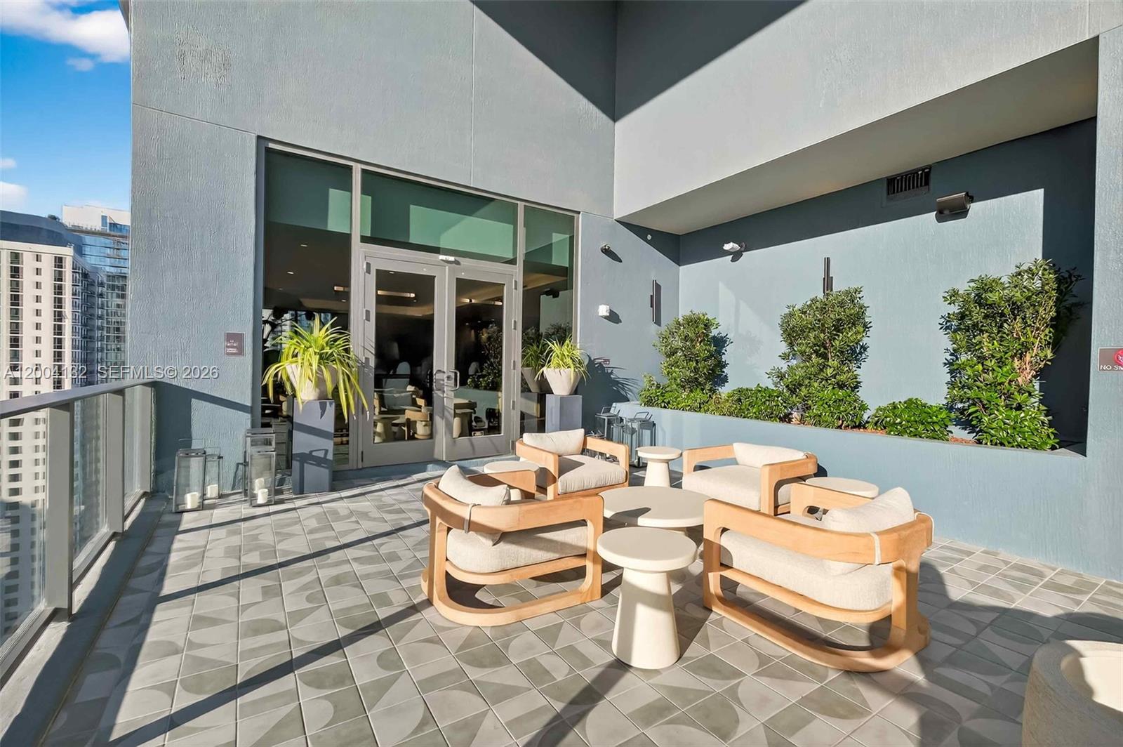 501 FIRST RESIDENCES - Residential