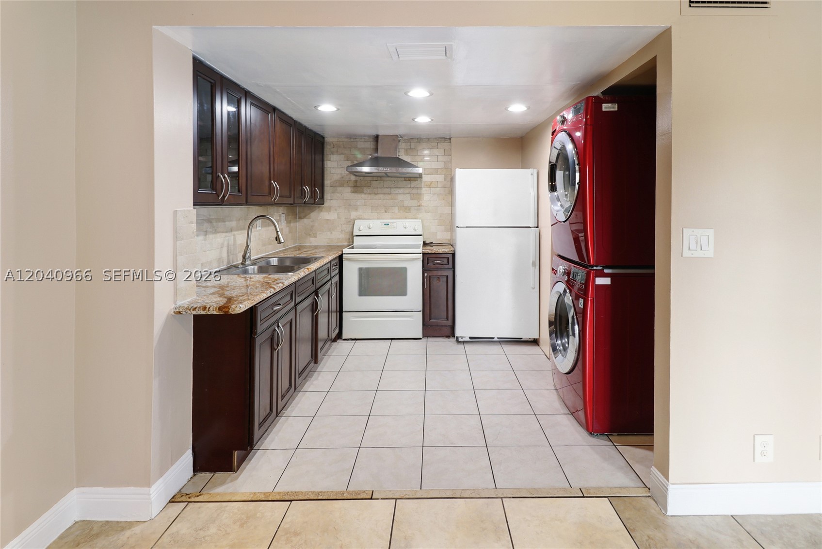 HIGHLANDS OF TAM O SHANTE - Residential
