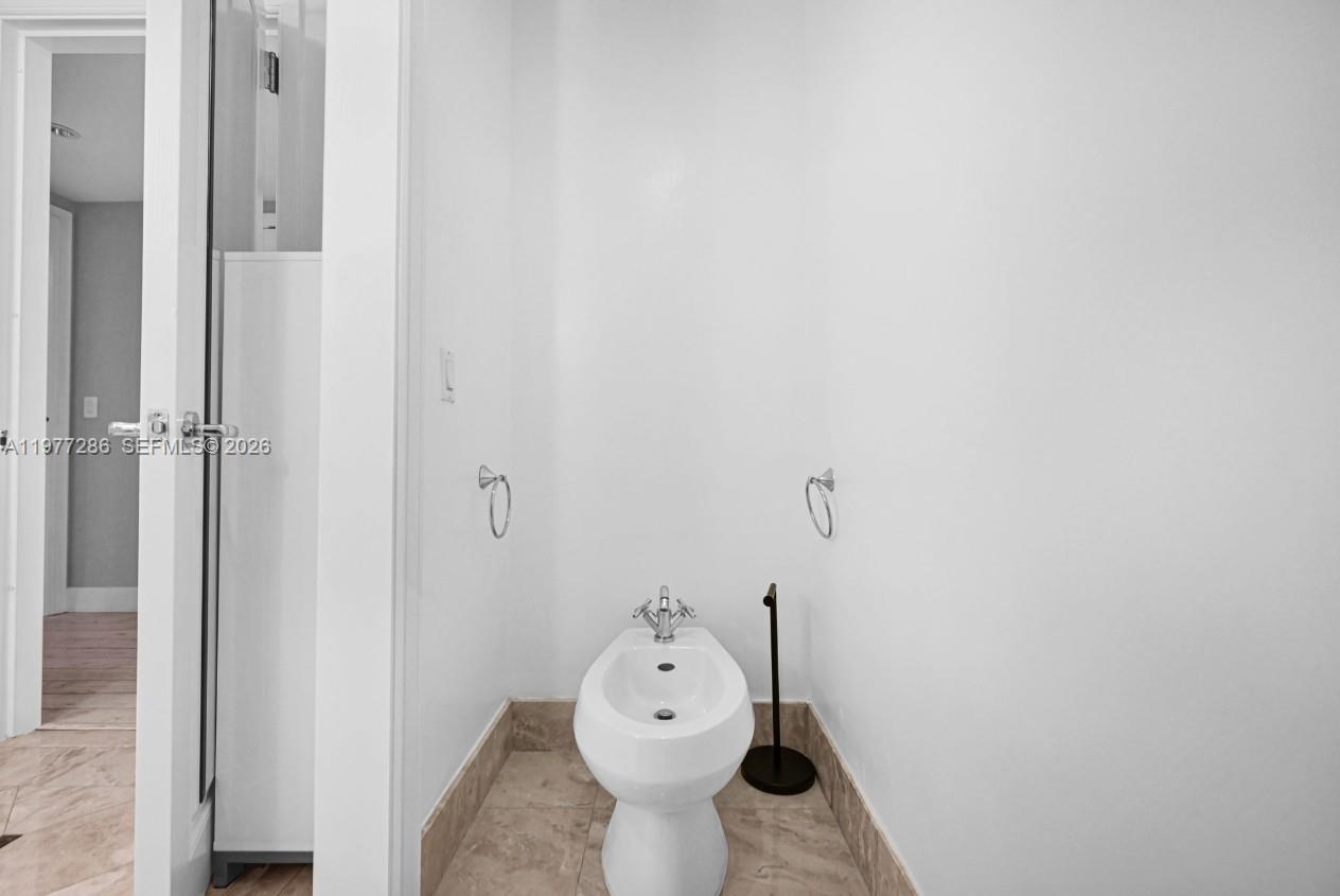 MILLENNIUM TOWER CONDOMIN - Residential