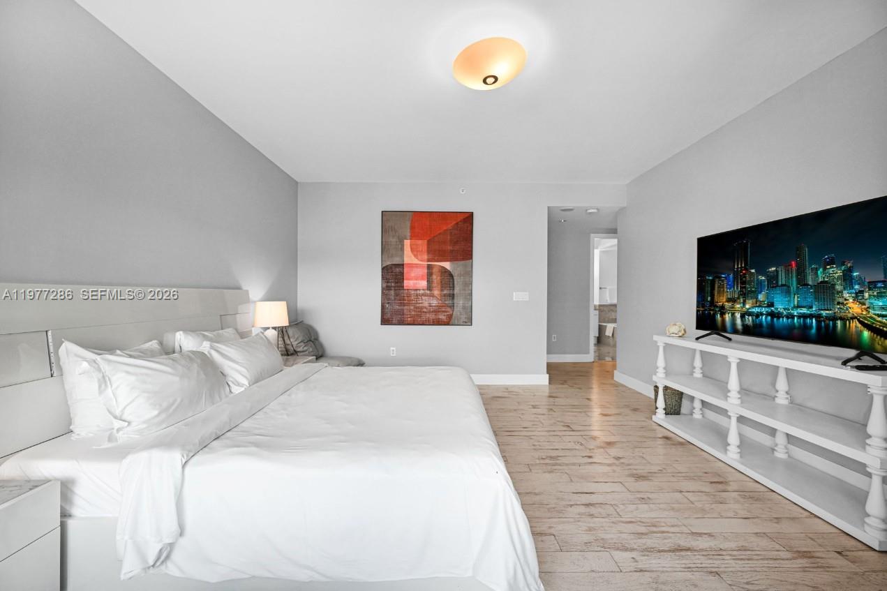 MILLENNIUM TOWER CONDOMIN - Residential