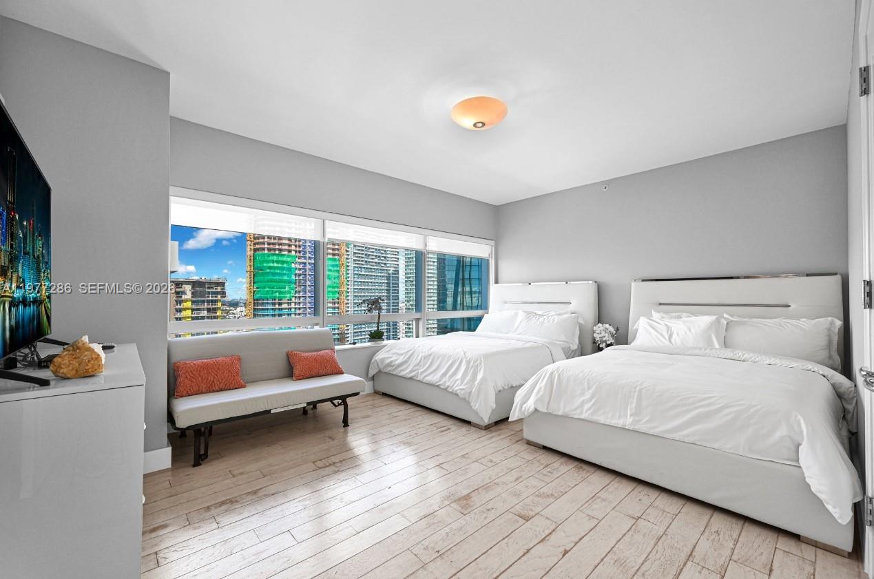 MILLENNIUM TOWER CONDOMIN - Residential