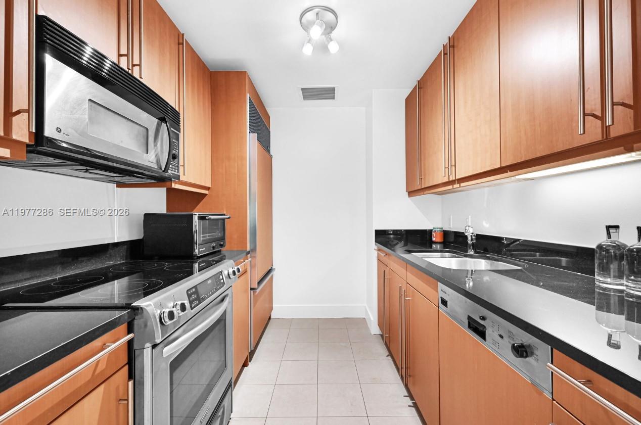 MILLENNIUM TOWER CONDOMIN - Residential