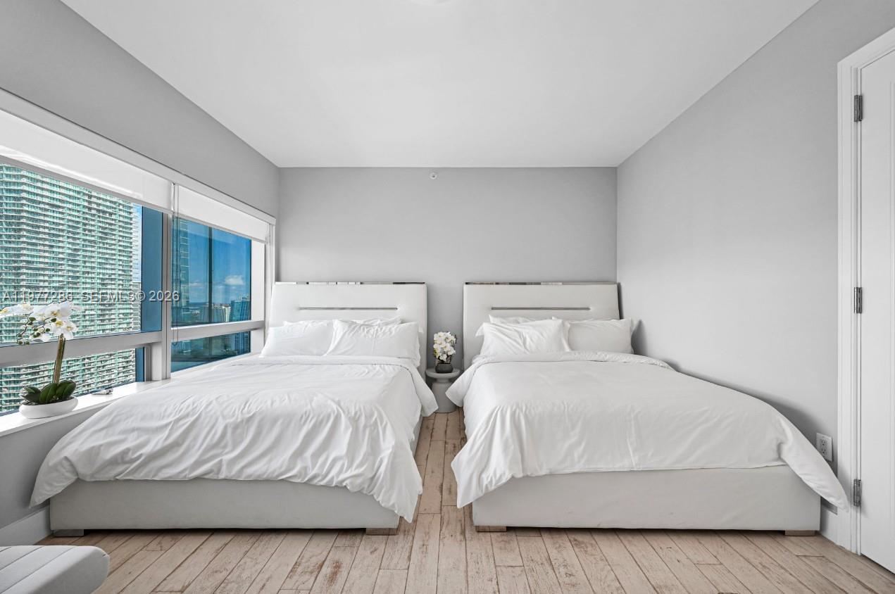 MILLENNIUM TOWER CONDOMIN - Residential