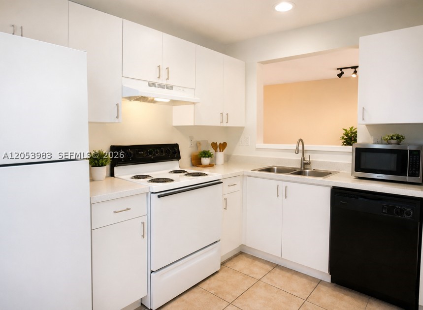 VILLA ENCANTADA CONDO 1 - Residential Lease