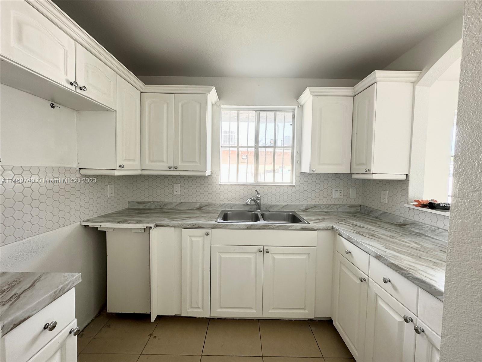 MELROSE HEIGHTS 4TH SEC - Residential Lease