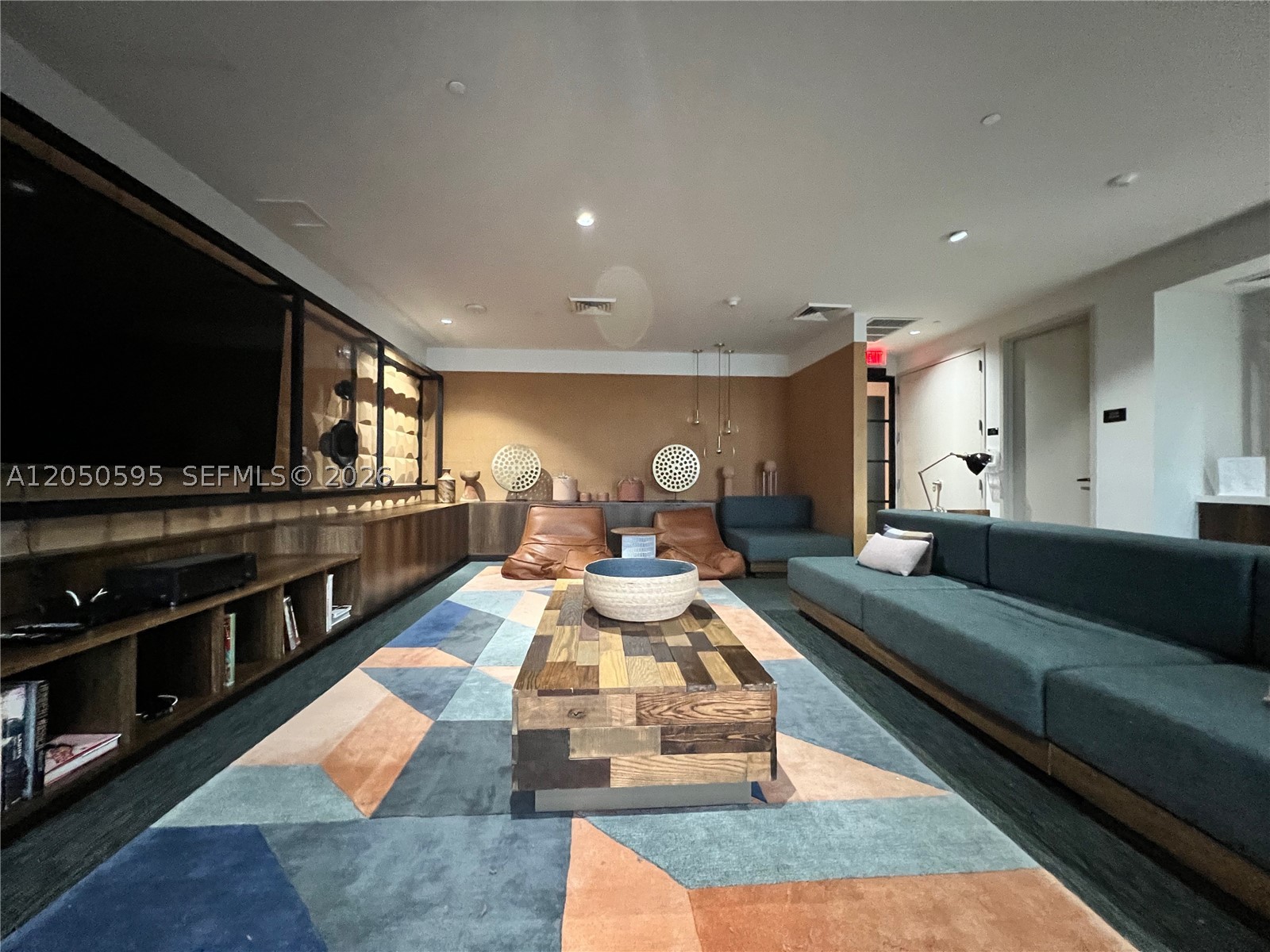 3401 MIDTOWN CONDO - Residential Lease