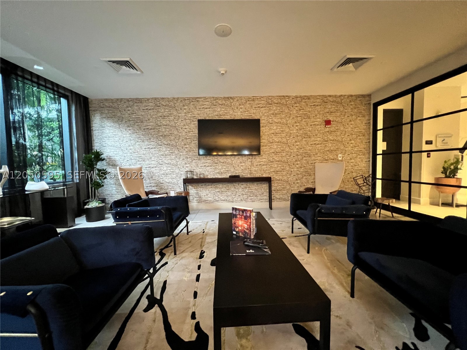 3401 MIDTOWN CONDO - Residential Lease