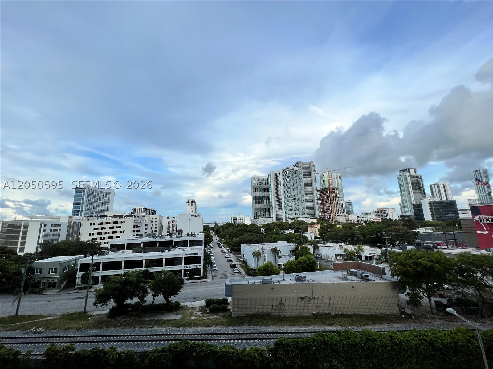 3401 MIDTOWN CONDO - Residential Lease