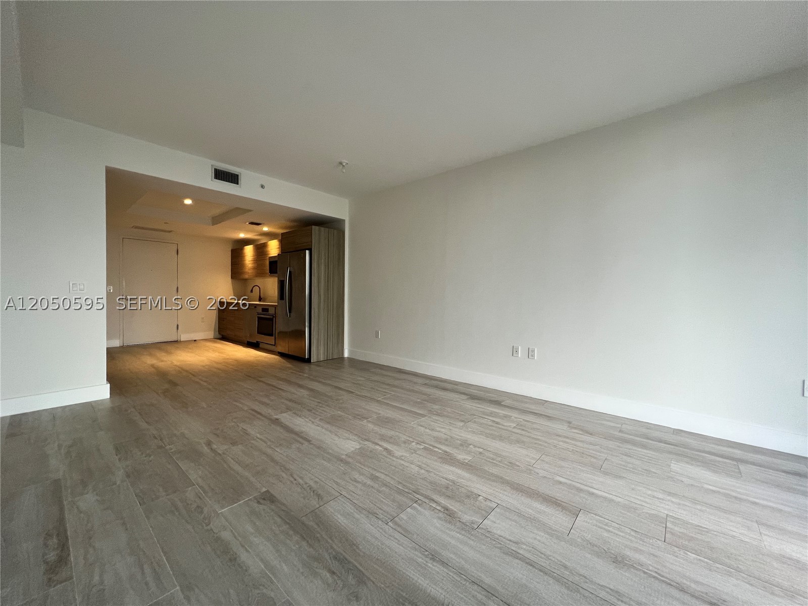 3401 MIDTOWN CONDO - Residential Lease