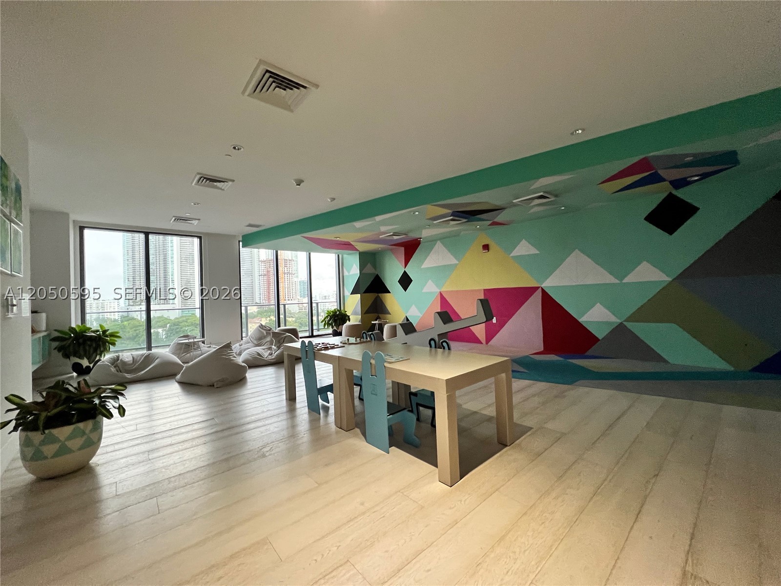3401 MIDTOWN CONDO - Residential Lease