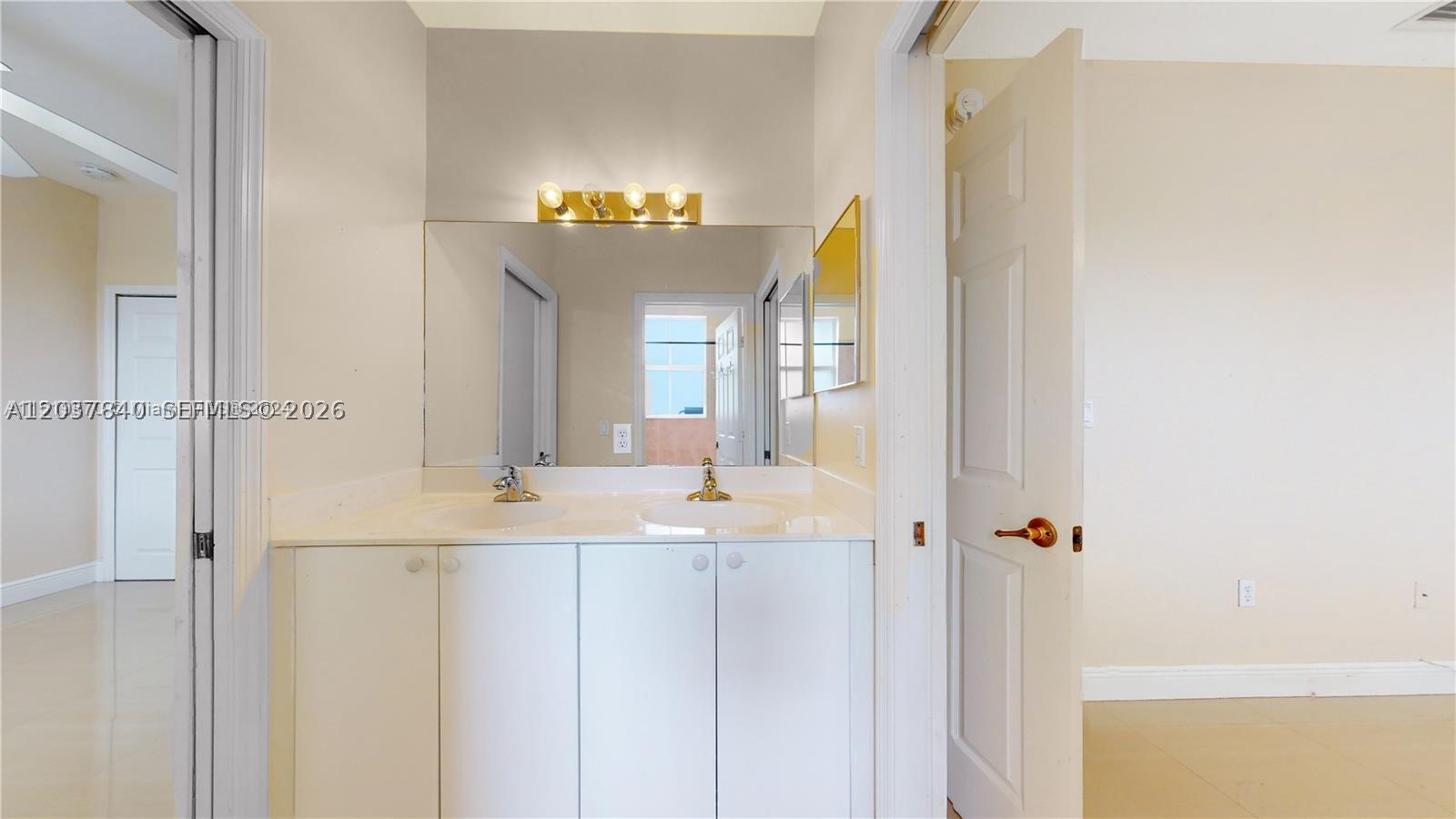 KENDALL BREEZE SOUTH - Residential