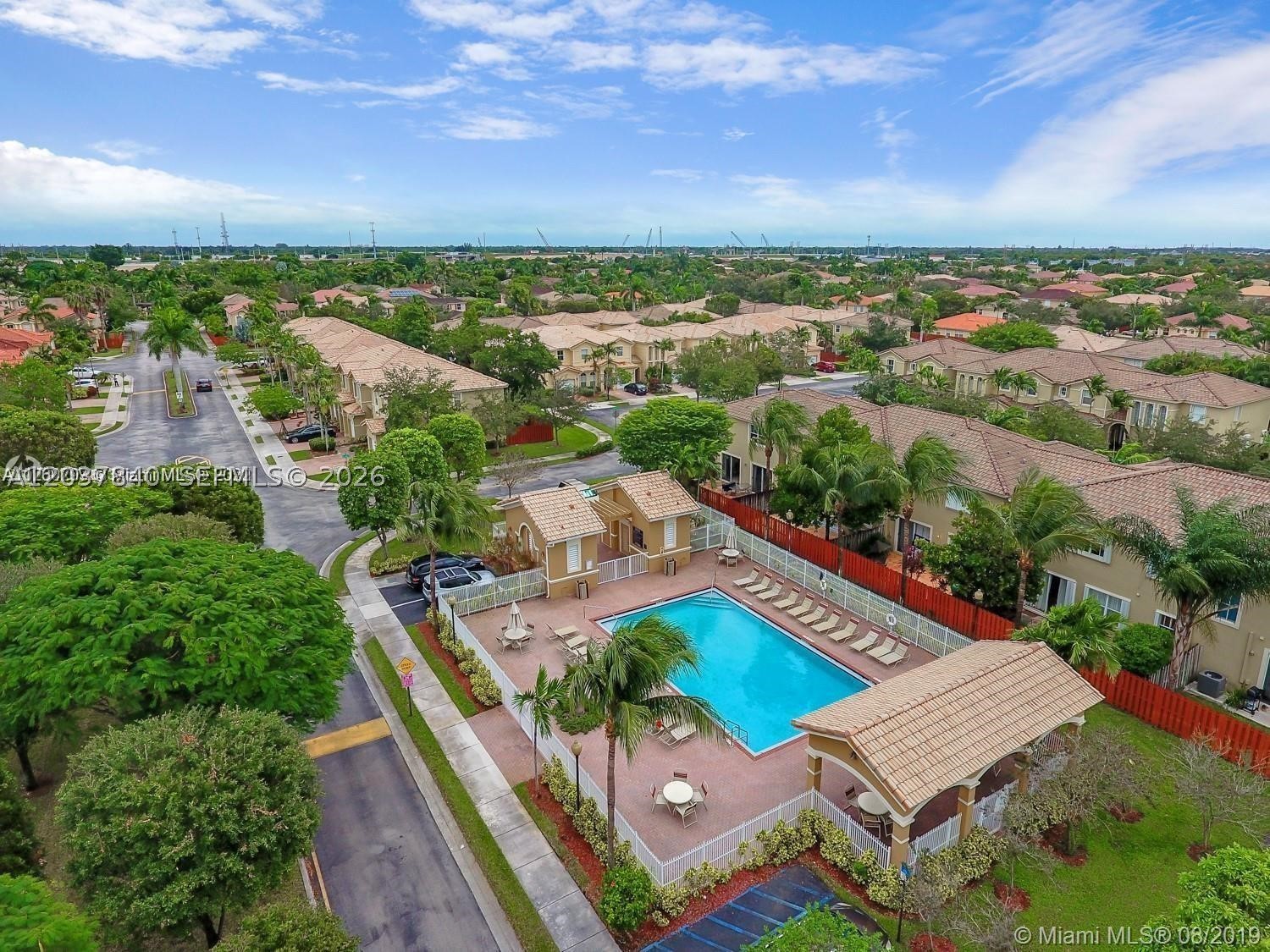 KENDALL BREEZE SOUTH - Residential